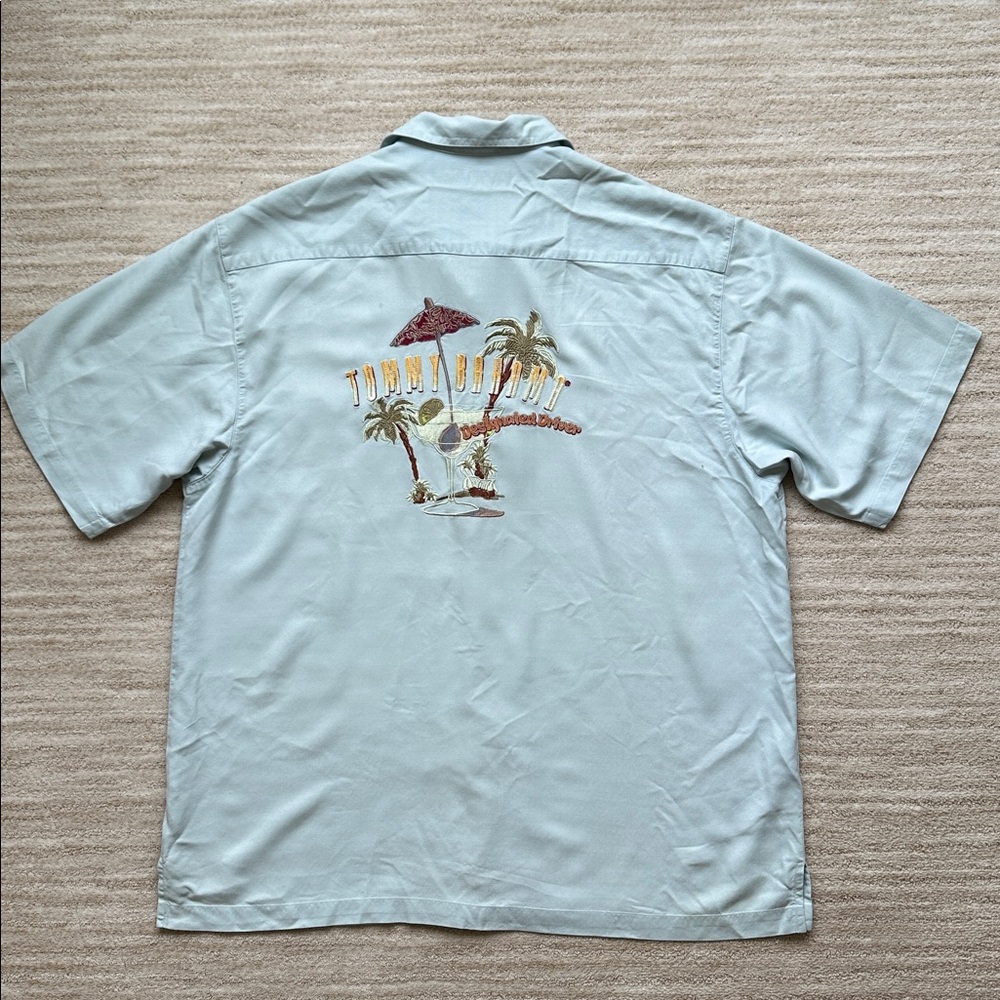 Tommy Bahama Designated Driver Embroidered Mens Hawaiian Camp Shirt Size X-Large